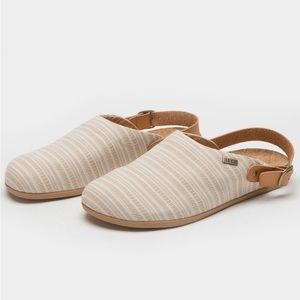 Reef Striped Cushion Sage Clogs
